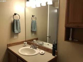 Photo #6: 21329387 Listing