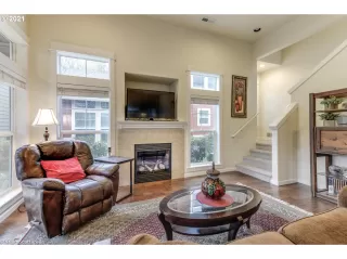 Photo #2: 21329785 Listing