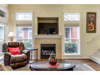 Photo #3: 21329785 Listing