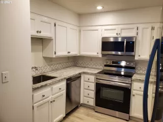 Photo #1: 21329898 Listing