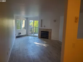 Photo #4: 21329898 Listing