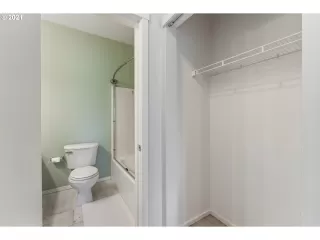 Photo #3: 21330017 Listing