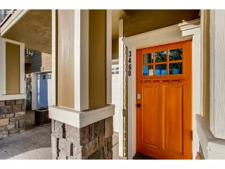 Photo #2: 21330028 Listing