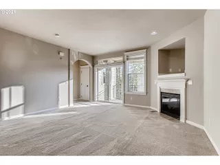 Photo #4: 21330028 Listing