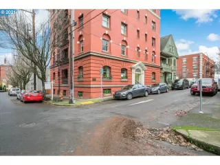 Photo #1: 21330238 Listing