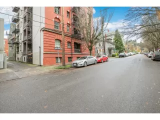 Photo #2: 21330238 Listing