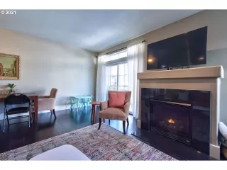 Photo #2: 21330747 Listing