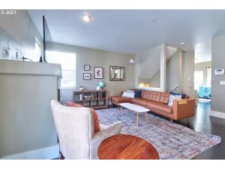 Photo #4: 21330747 Listing