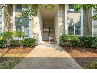 Photo #1: 21331047 Listing