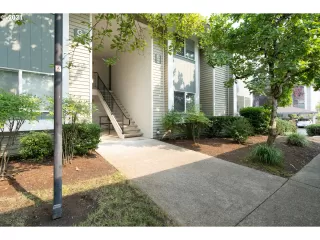 Photo #3: 21331047 Listing