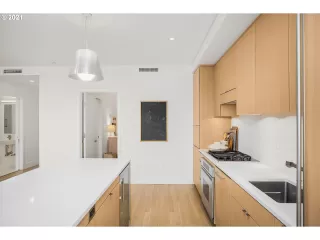 Photo #2: 21331613 Listing