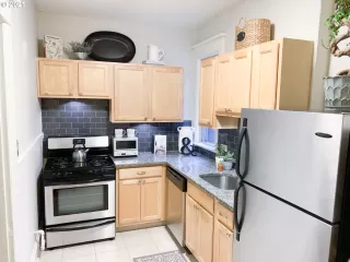Photo #3: 21331681 Listing
