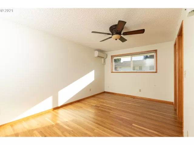 MLS: 21331757 Condo For Sale