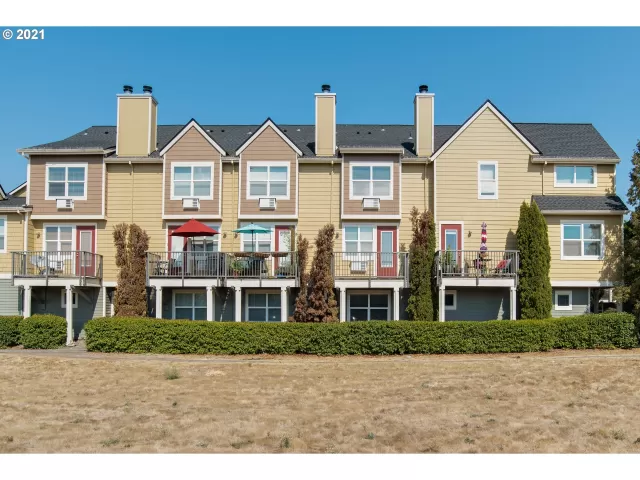 MLS: 21332786 Condo For Sale