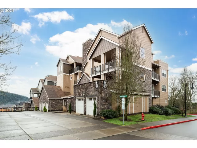 MLS: 21333087 Condo For Sale