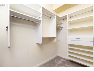 Photo #2: 21333087 Listing