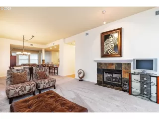 Photo #4: 21333087 Listing