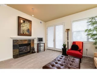 Photo #5: 21333087 Listing