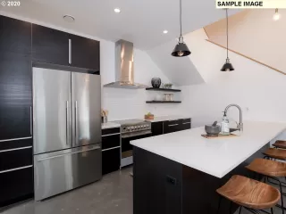 Photo #2: 21333464 Listing