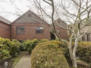 Photo #2: 21333477 Listing 