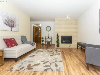 Photo #4: 21333477 Listing 