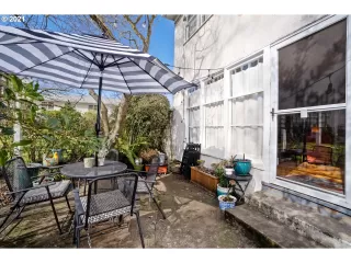 Photo #2: 21334432 Listing