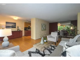 Photo #4: 21334601 Listing 