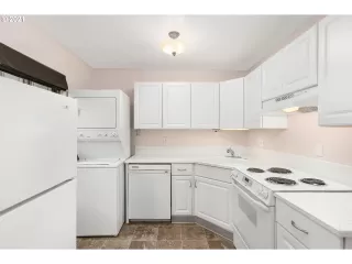 Photo #1: 21334741 Listing