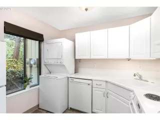 Photo #2: 21334741 Listing