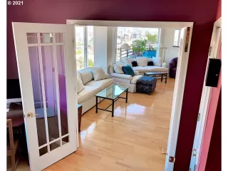 Photo #6: 21334838 Listing