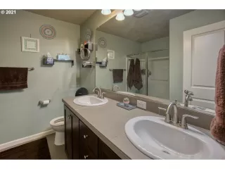Photo #2: 21335030 Listing 