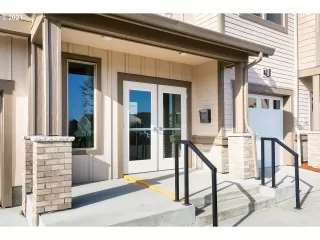 Photo #1: 21335129 Listing