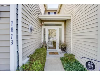 Photo #1: 21335642 Listing