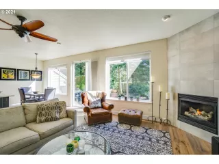 Photo #3: 21335642 Listing