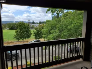 Photo #2: 21335958 Listing 