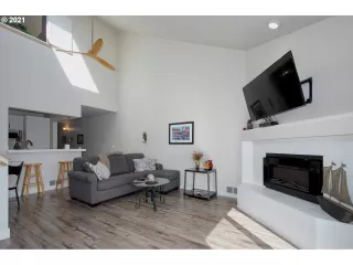 Photo #2: 21336148 Listing