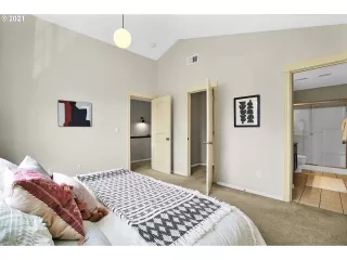 Photo #4: 21336510 Listing 