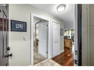 Photo #3: 21336574 Listing