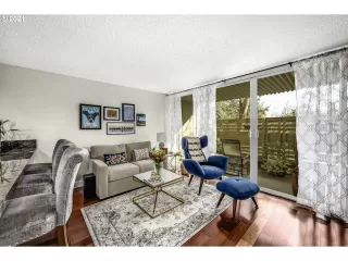 Photo #5: 21336574 Listing