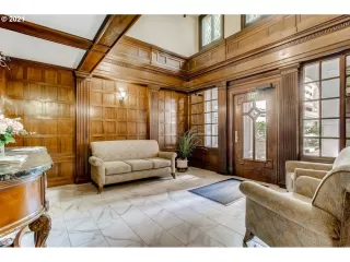 Photo #3: 21337193 Listing