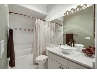 Photo #3: 21337242 Listing