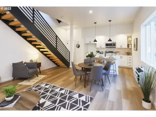 Photo #3: 21337715 Listing