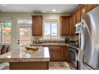 Photo #3: 21339506 Listing 