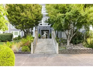 Photo #1: 21339597 Listing 