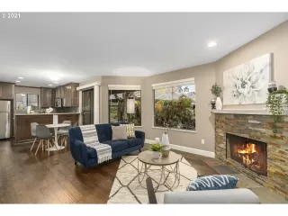 Photo #2: 21339818 Listing