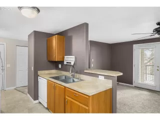 Photo #1: 21339885 Listing 