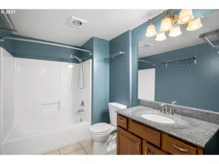 Photo #6: 21339885 Listing 