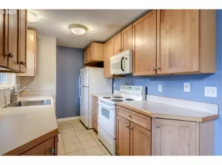 Photo #3: 21340087 Listing