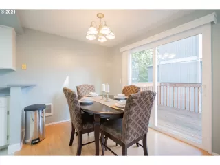 Photo #6: 21340183 Listing