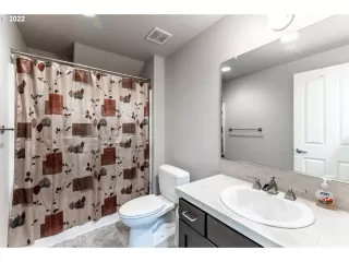 Photo #2: 21341579 Listing